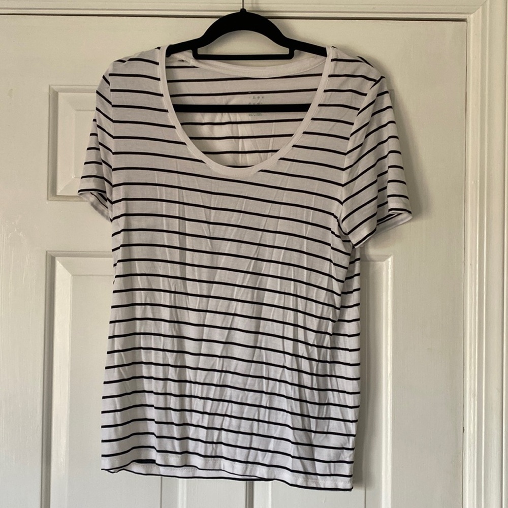Stripped short sleeved shirt